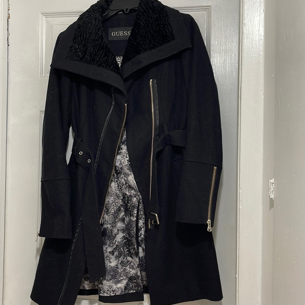 Guess belted coat size small